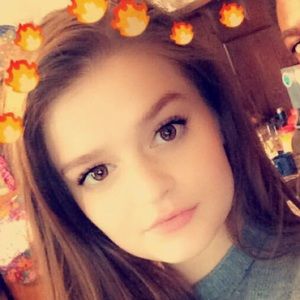 Meet your Posher, April